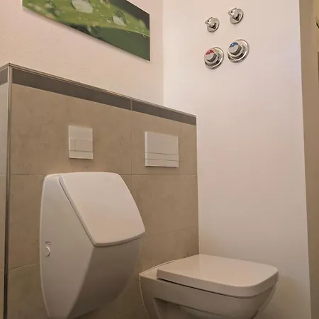 Lägenhet Modernes In Elbnaehe - Auf Wunsch Mit Auto Dresden