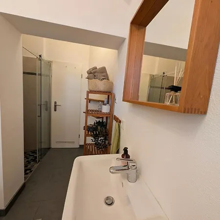 Modernes In Elbnaehe - Auf Wunsch Mit Auto * دريسدن