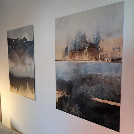 شقة Modernes In Elbnaehe - Auf Wunsch Mit Auto *