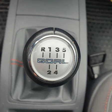 Modernes In Elbnaehe - Auf Wunsch Mit Auto