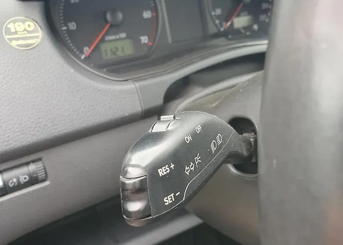 Modernes In Elbnaehe - Auf Wunsch Mit Auto *